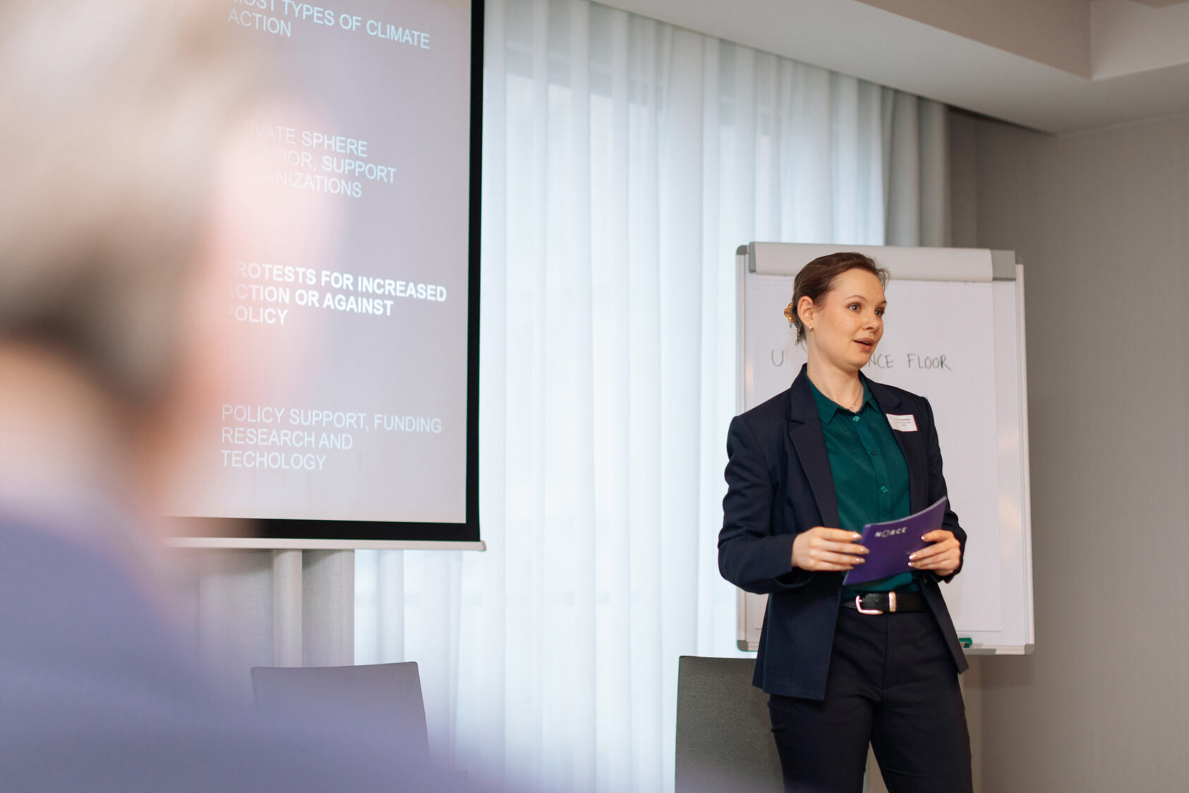 NORCE/UiB, Forsker Thea Gregersen i NORCE har ledet arbeidet med den nye studien., Thea holder innlegg, , 