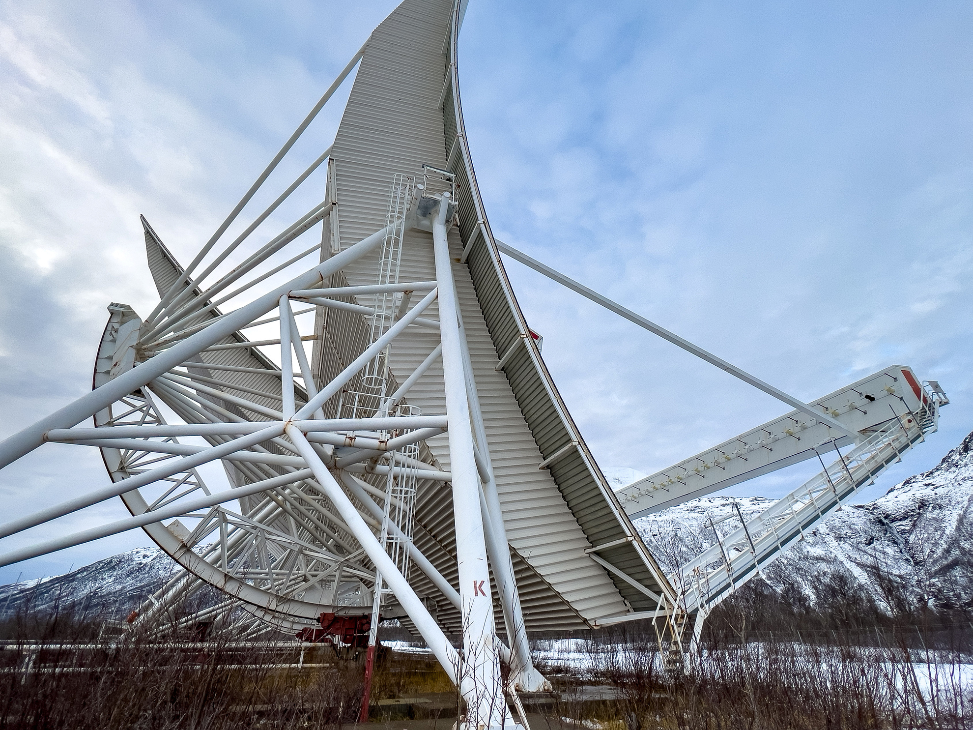 EISCAT-anlegget på Ramfjordmoen. Foto Katrine Jaklin 4933