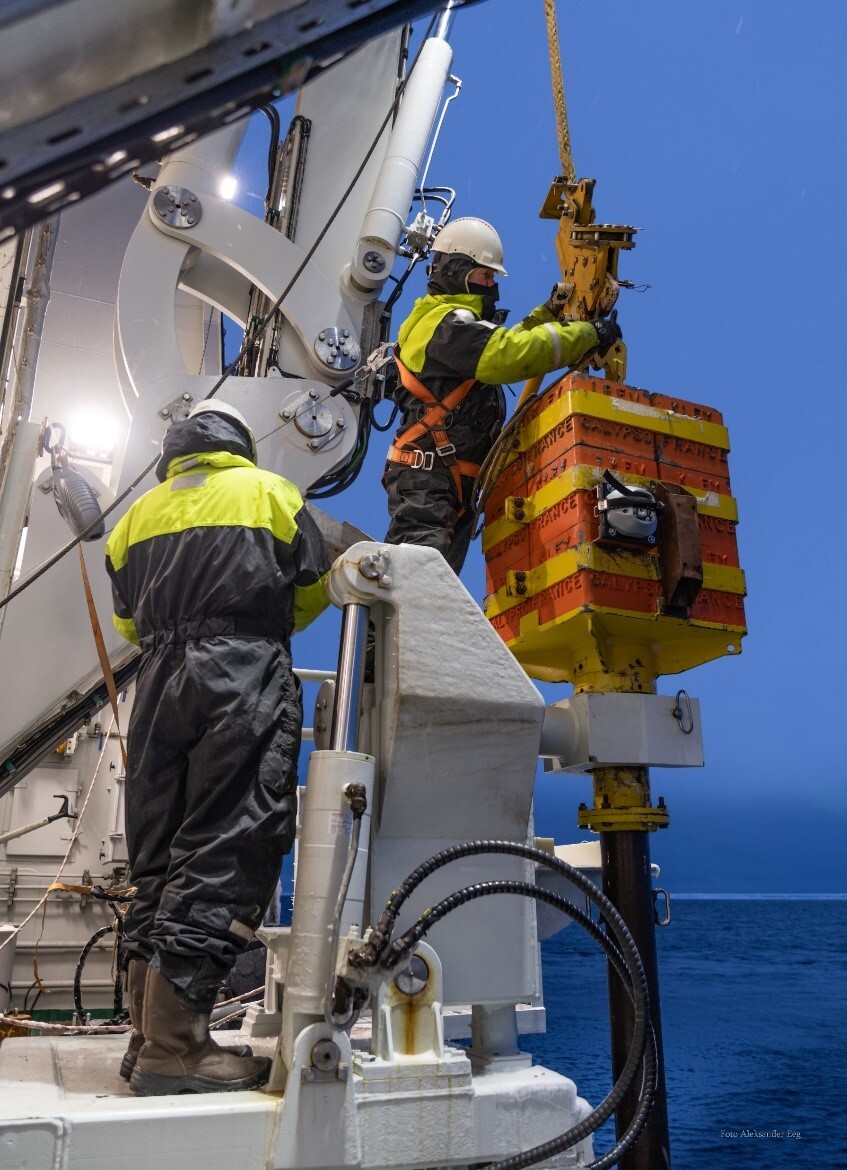 Coring credit Jochen Knies