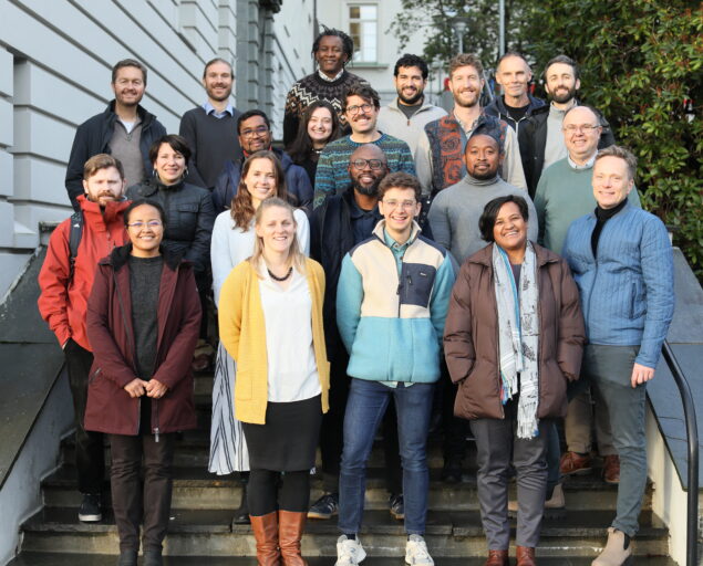 Photo: Thomas Hovmøller Ris, , 0 S0 A1059, , Group of people standing in an outdoor stairway