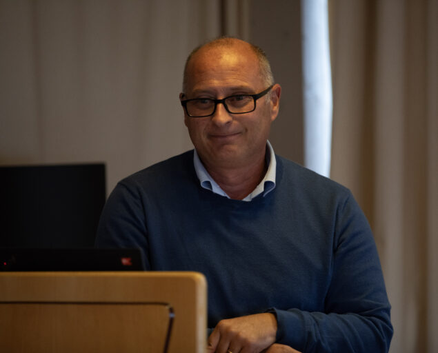 Thomas Hovmøller Ris, Seniorforsker Alessio Gomiero undersøker miljørisiko og påvirkninger fra dyphavsgruvedrift på den den arktiske midthavsryggen, Alessio Gomiero, , 