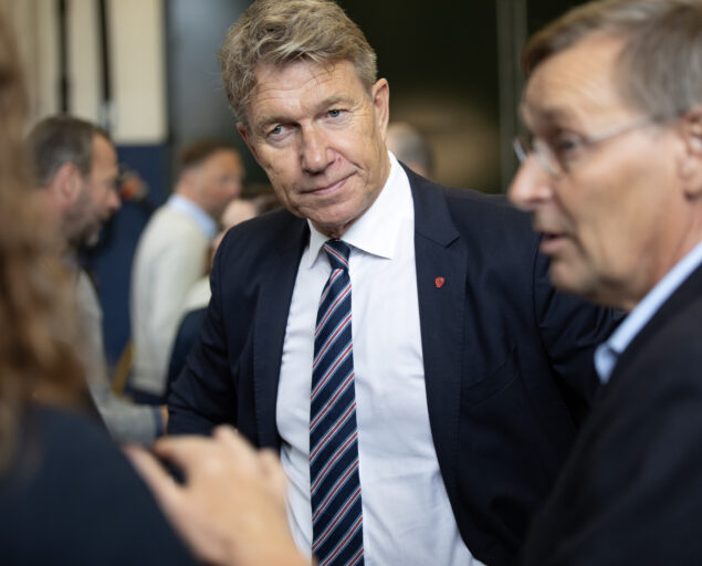 Thomas Hovmøller Ris, Energiministeren stilte flere spørsmål til forskerne, Lab2, , 