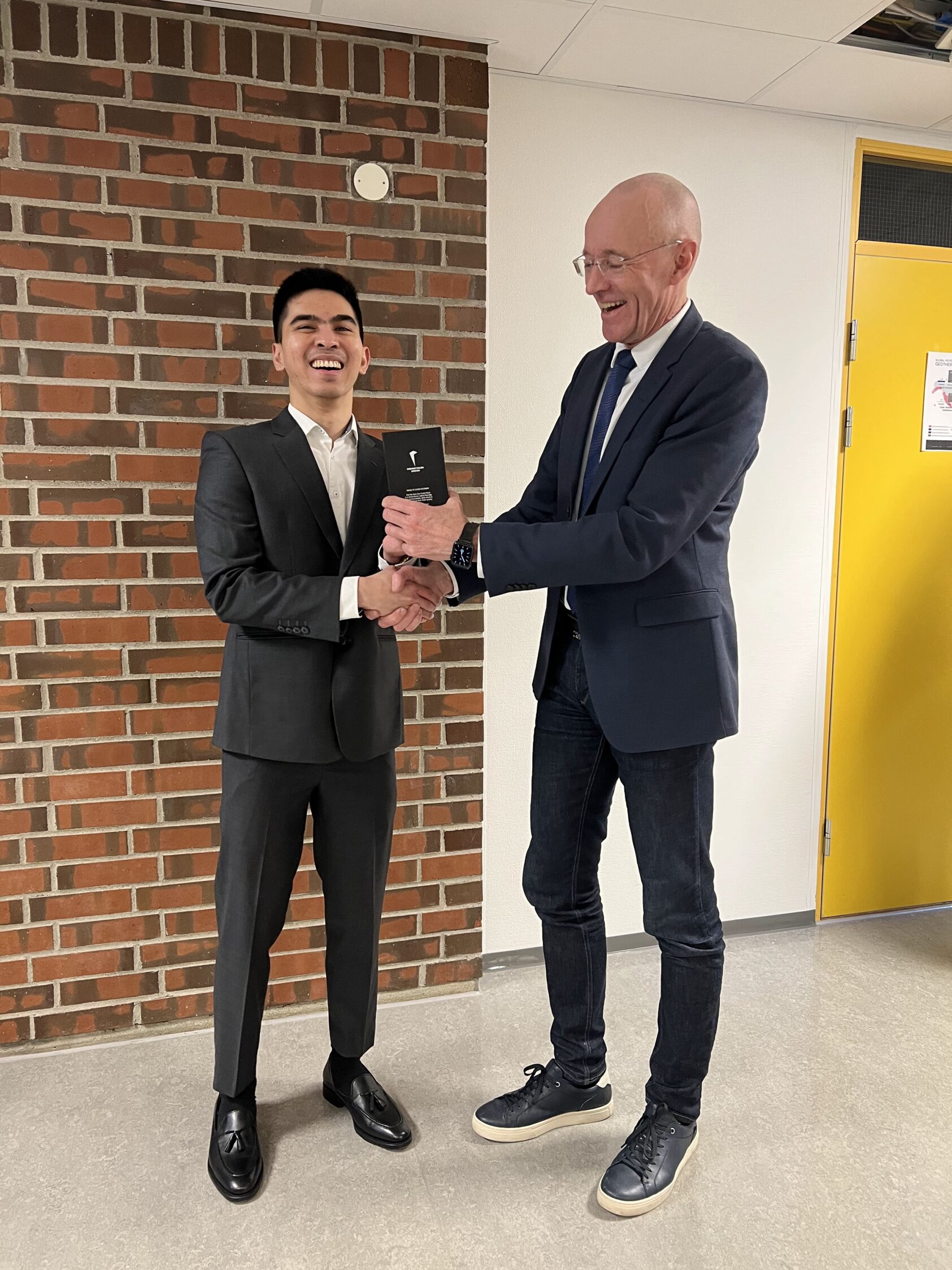 , Muhammad and DigiWells director Erlend Vefring, IMG 2936, , 