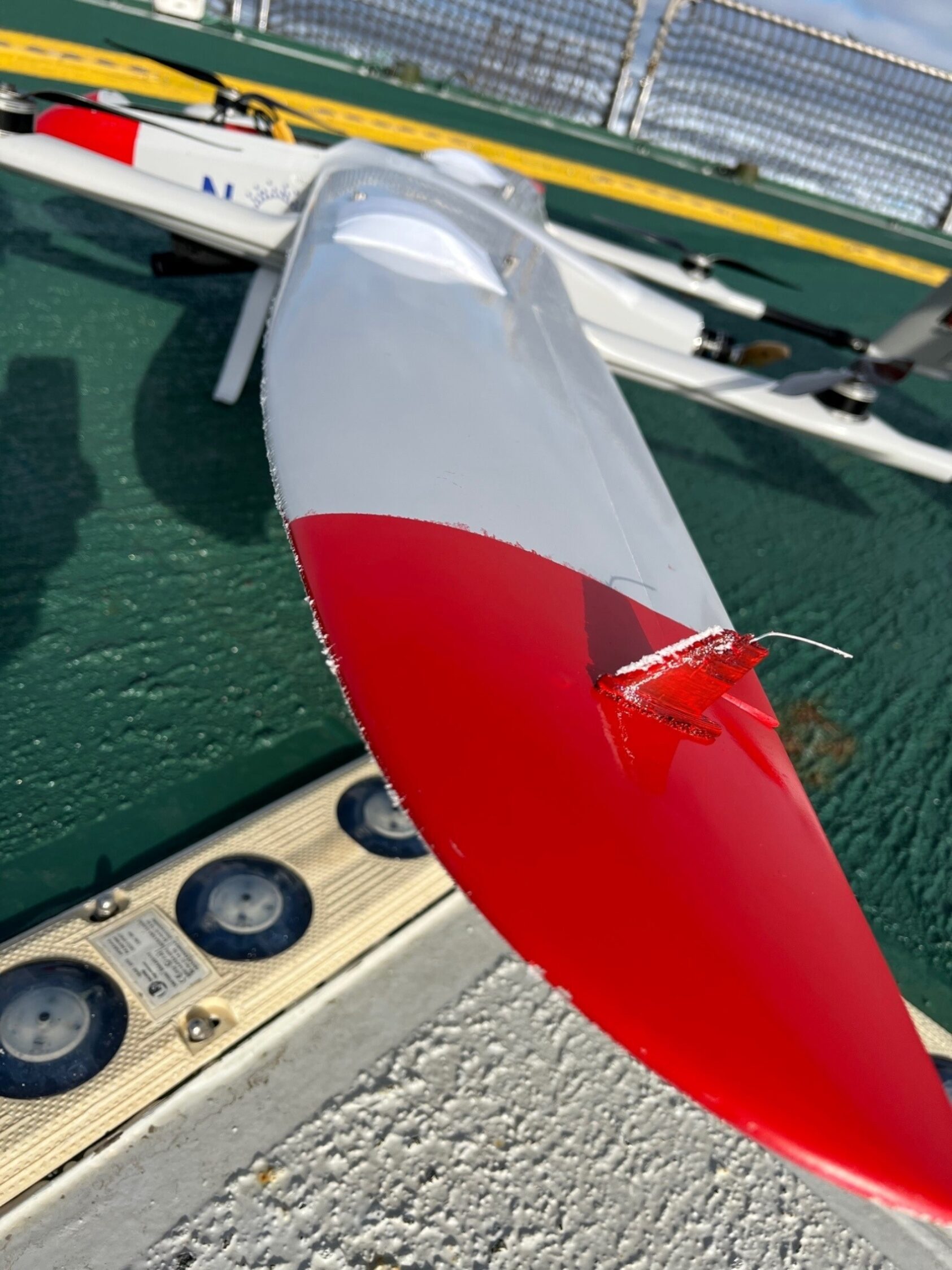 André Kjellstrup, Is på Cryowing Fox under CIRFA-toktet i Framstedet i 2022., NORCE ising på vinge vestisen mai 2022 1, , 