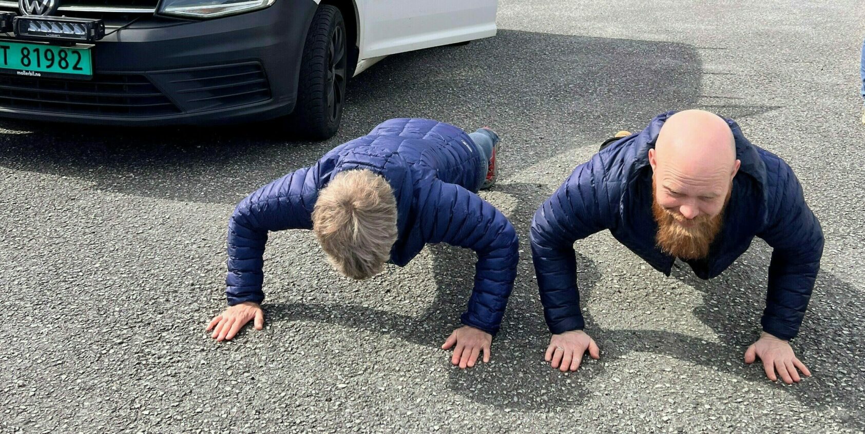 Gunn Janne Myrseth, NORCE, Chief Scientist Midttømme and Geologist Bastesen challenged to do push-ups at the Camp Site for "Kompani Lauritzen", a TV2 show., Push, , 