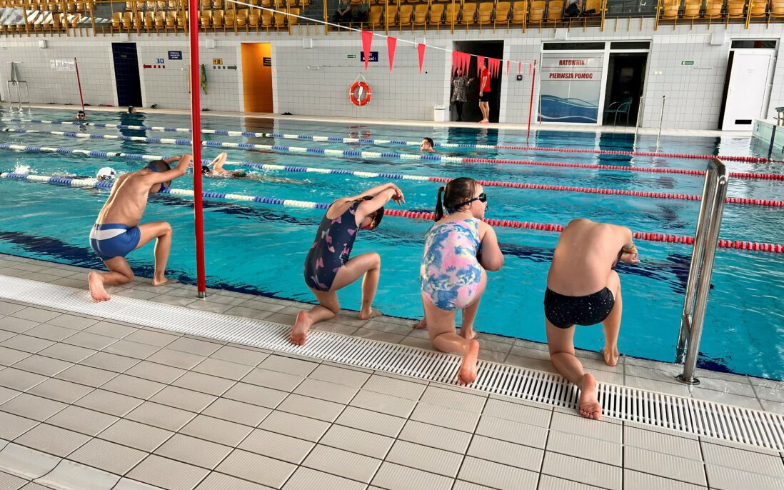 Svømmebasseng er også på plass i kommunen. Oppvarmet av solceller bla.