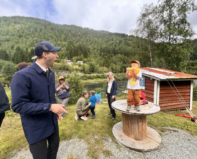 , Statsråden ble utfordret på flere måter av de yngre oppmøtte..., IMG 2112, , 