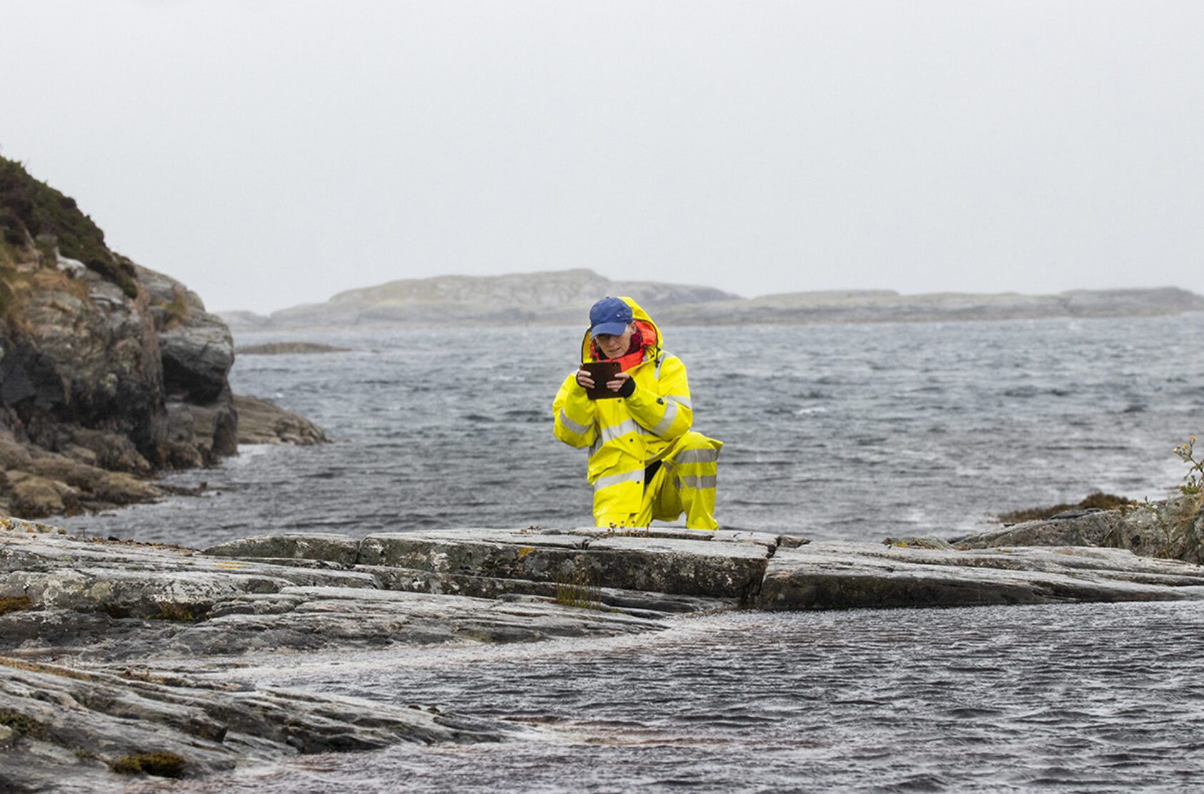 Andreas R. Graven, Med faglig bredde, strategisk plassering langs kysten og aktivitet innenfor alt fra grunnforskning til industriell anvendelse har NORCE gode forutsetninger for å møte både nasjonale og internasjonale mål. Her fra en kartleggging av plastforsøpling., Haave havet, , 